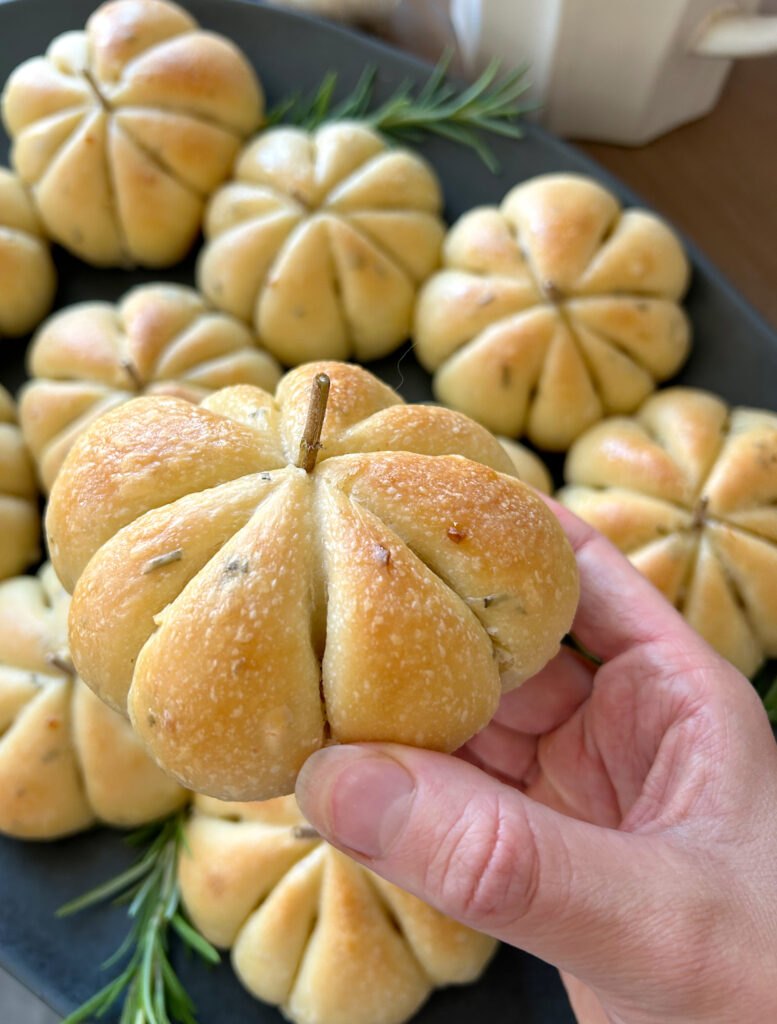 pumpkin shaped rosemary garlic sourdough buns 
