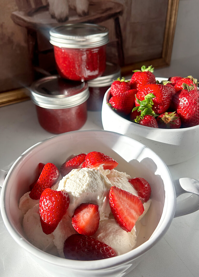 Easy Classic Homemade Vanilla Bean Ice Cream